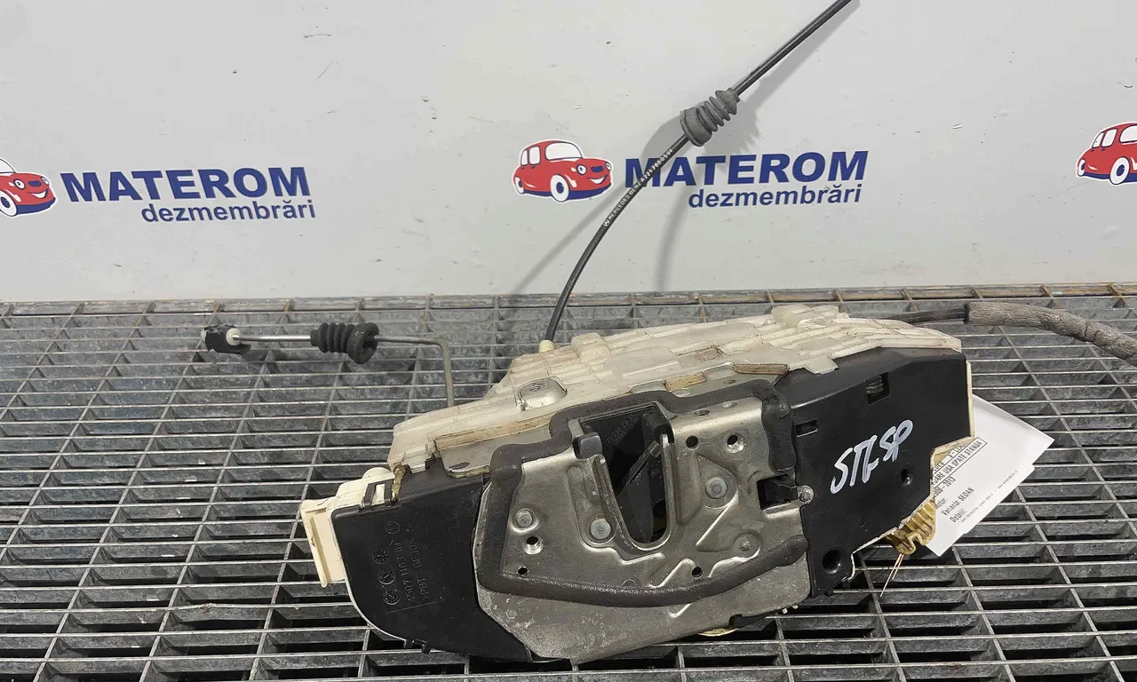 INCUIETOARE USA SPATE STANGA MERCEDES S-CLASS 2006-2013