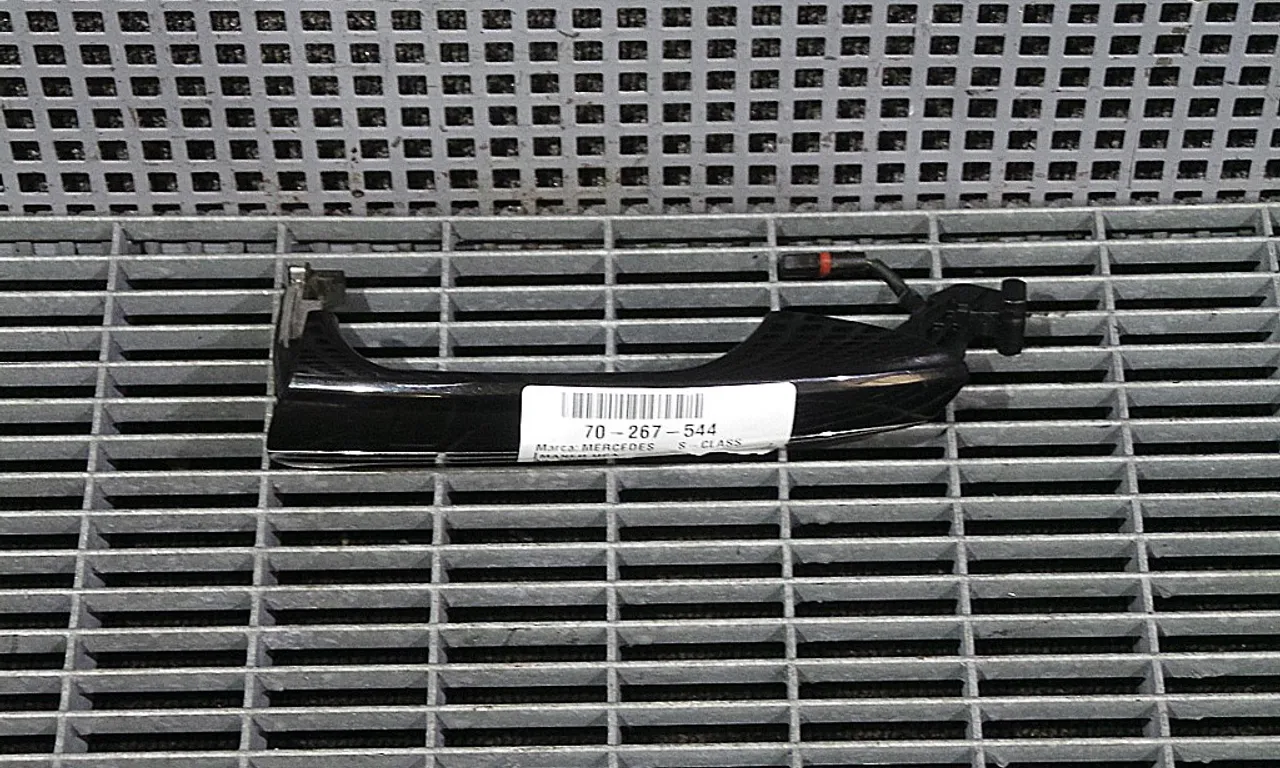 MANER USA FATA STANGA MERCEDES S-CLASS 2006-2013