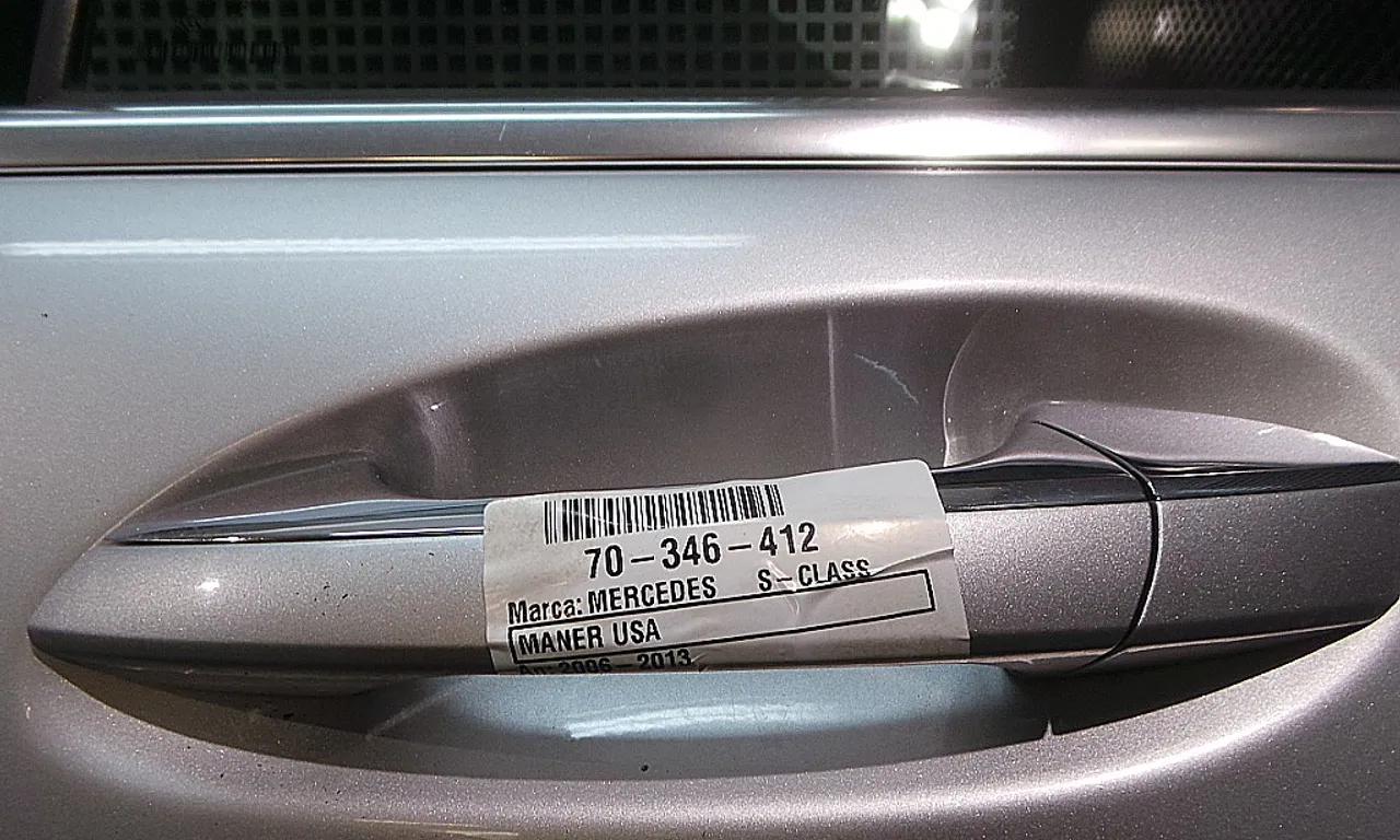 MANER USA SPATE STANGA MERCEDES S-CLASS 2006-2013