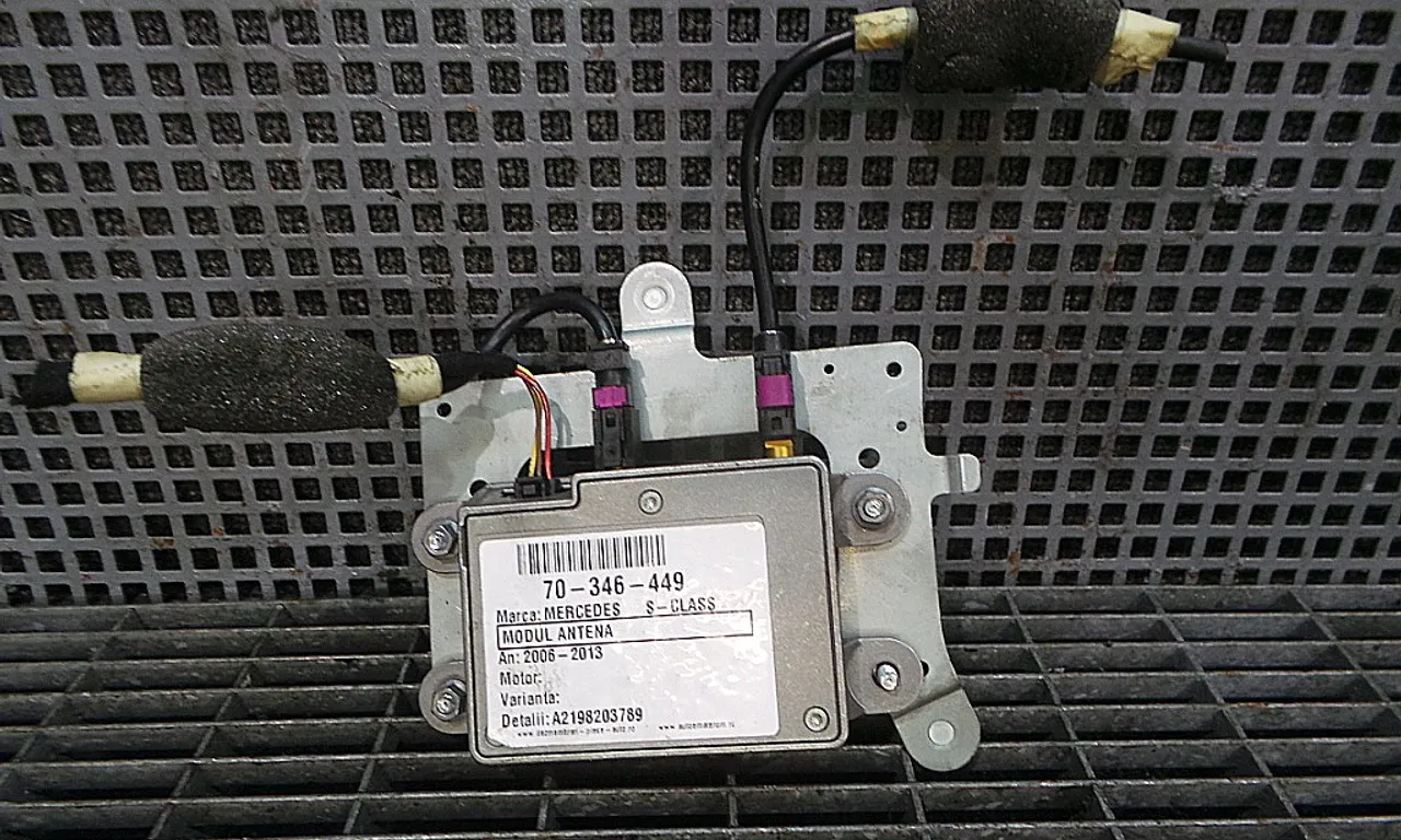 MODUL ANTENA MERCEDES S-CLASS 2006-2013