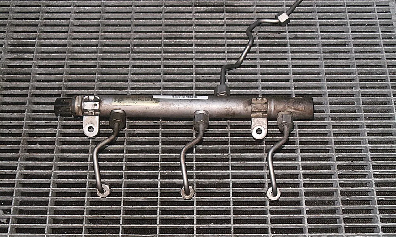 RAMPA INJECTIE MERCEDES S-CLASS 2006-2013