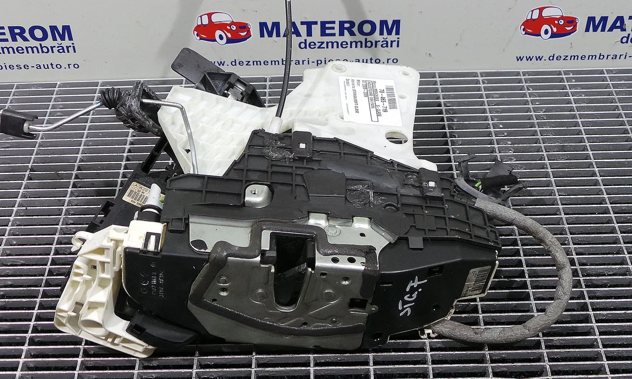 INCUIETOARE USA FATA STANGA MERCEDES S-CLASS 2005-2013