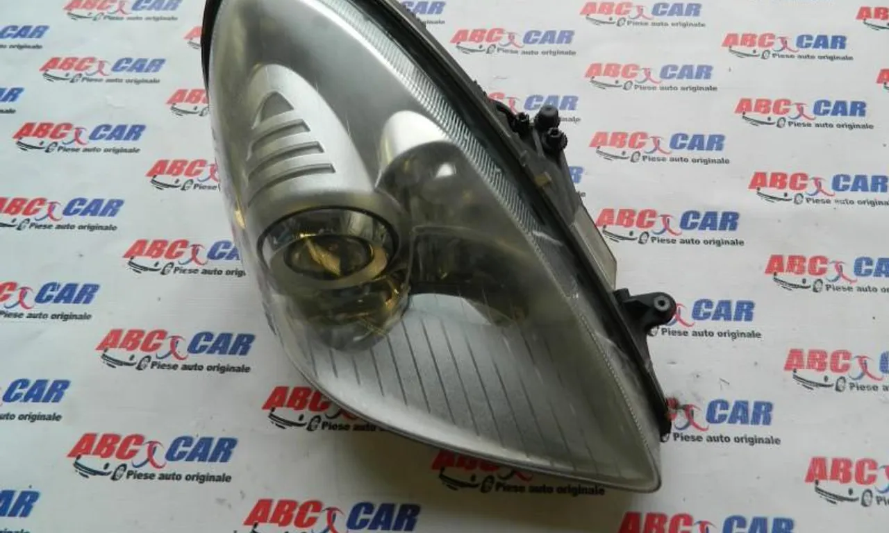Far dreapta MERCEDES SLK 2004-2011