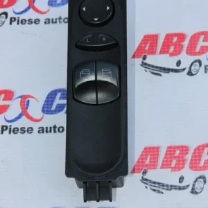 Butoane comenzi geamuri electrice (stanga) si reglaj oglinzi