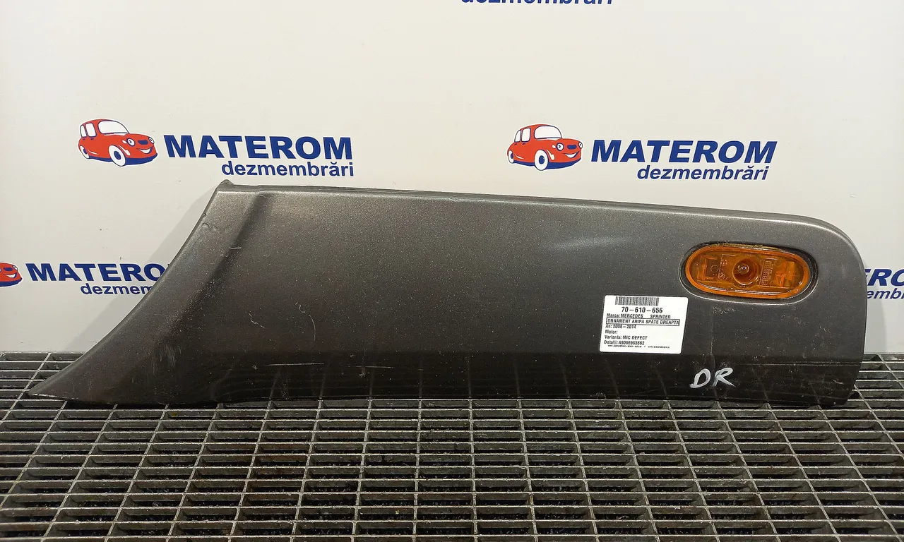 ORNAMENT LATERAL MERCEDES SPRINTER bus 2006-2020