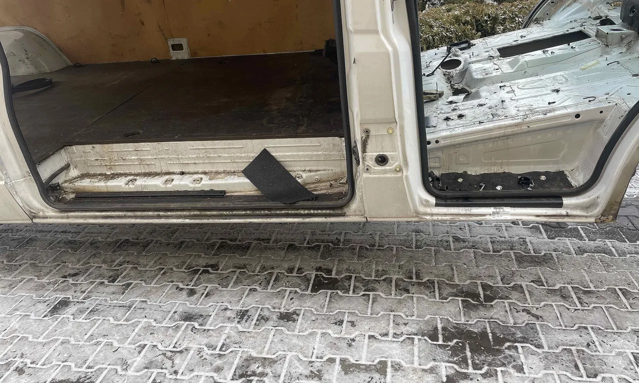 PRAG DREAPTA MERCEDES SPRINTER bus 2006-2020