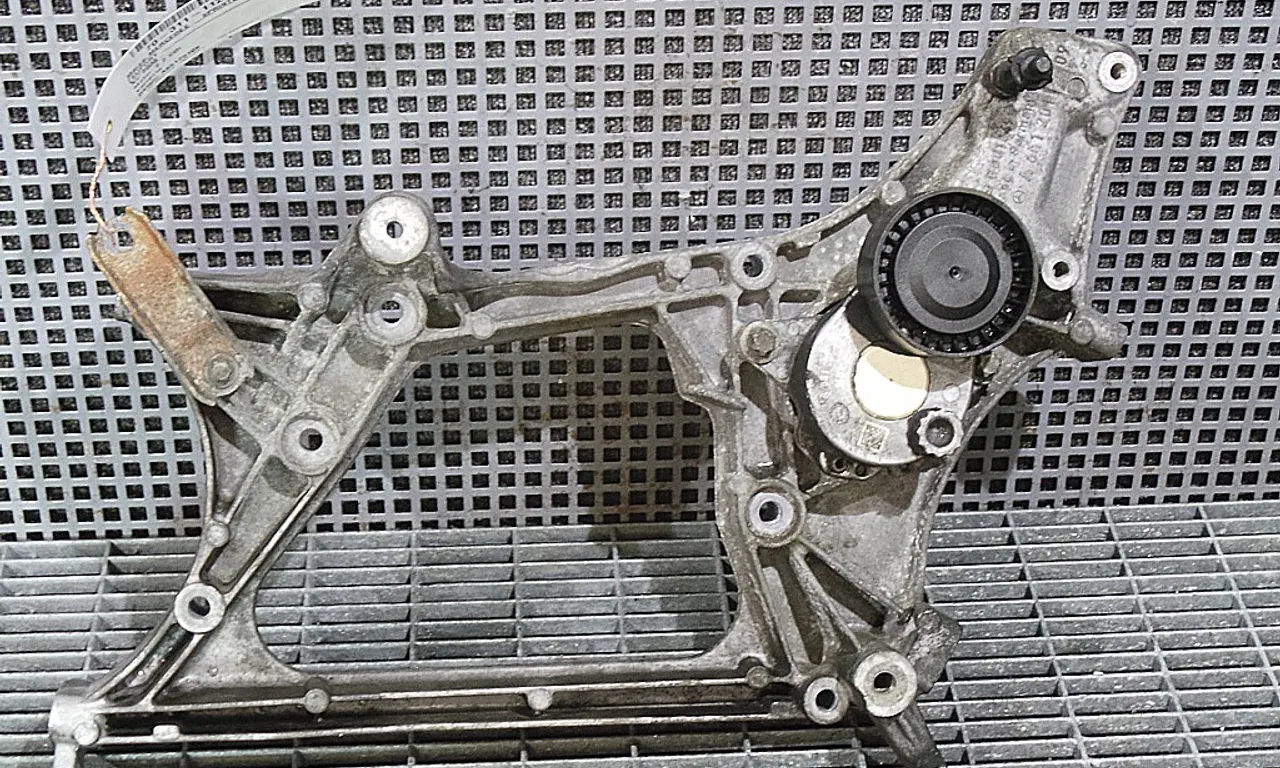 SUPORT ALTERNATOR MERCEDES SPRINTER bus 2006-2020