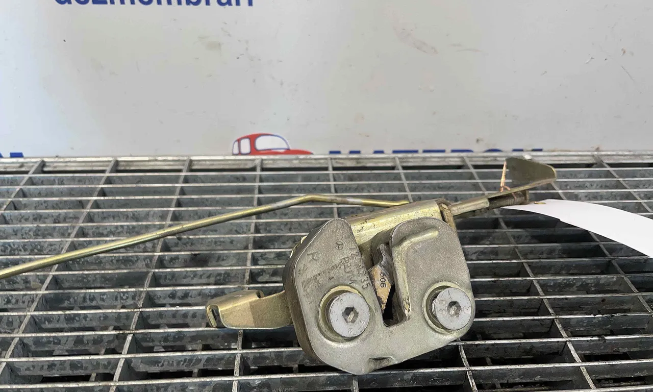 INCUIETOARE USA FATA DREAPTA MERCEDES VARIO bus 1996-2013
