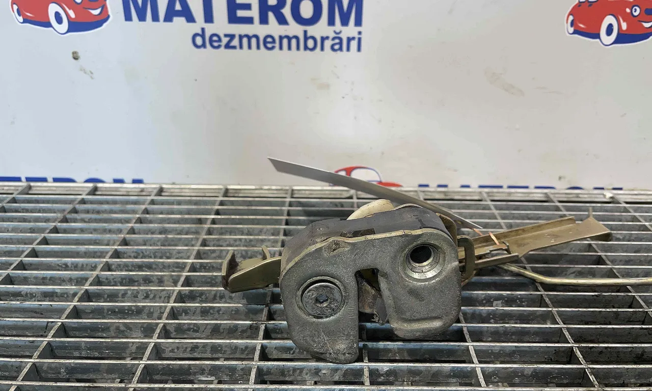 INCUIETOARE USA FATA STANGA MERCEDES VARIO bus 1996-2013