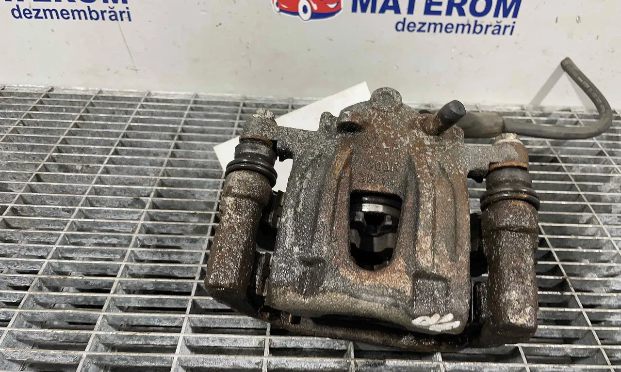 ETRIER SPATE DREAPTA MERCEDES VITO bus 2003-2014