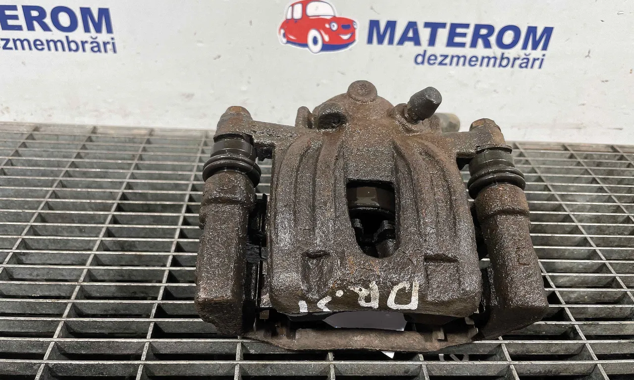 ETRIER SPATE DREAPTA MERCEDES VITO bus 2003-2014