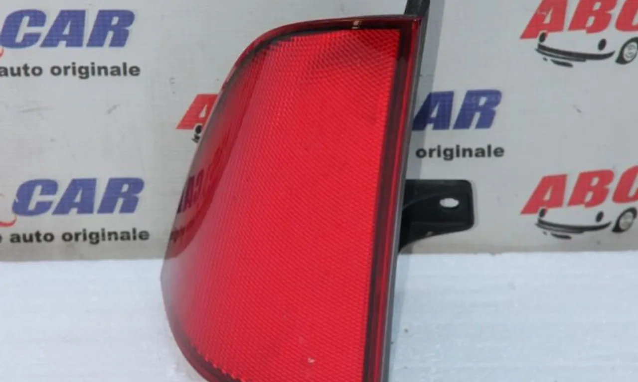 Catadioptru stanga sus caroserie MERCEDES VITO bus 2003-null