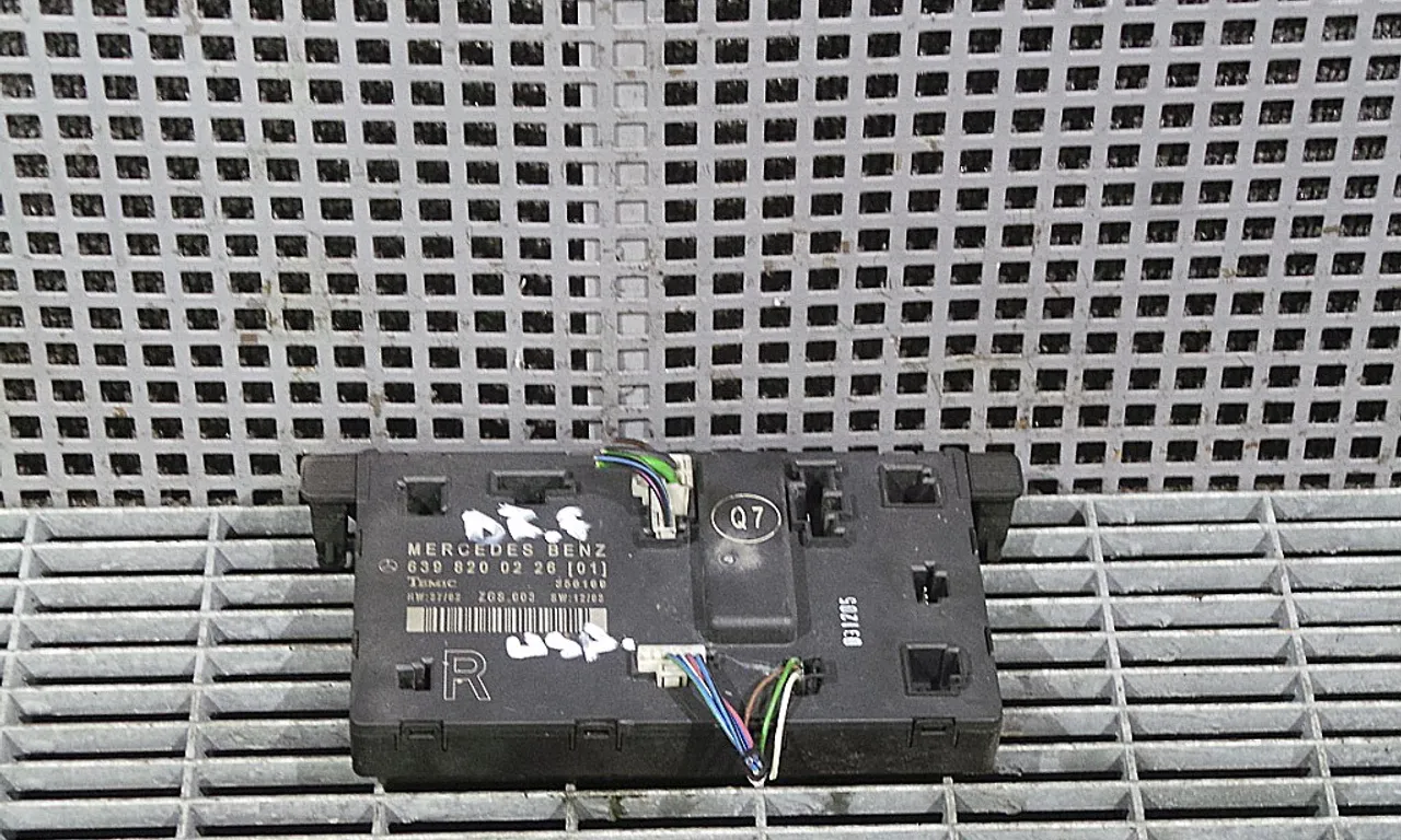 MODUL USA/DREAPTA FATA MERCEDES VITO bus 2003-2010