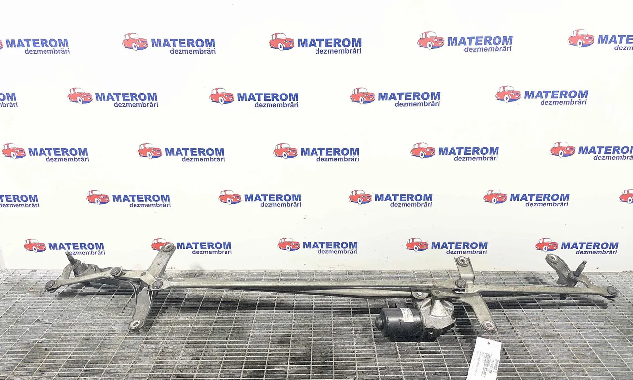 MOTORAS STERGATOR PARBRIZ MERCEDES VITO bus 2003-2010