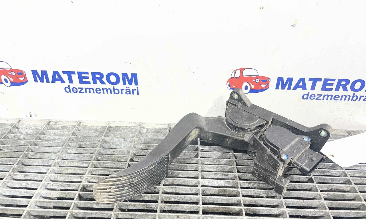 PEDALA ACCELERATIE MERCEDES VITO bus 2003-2010