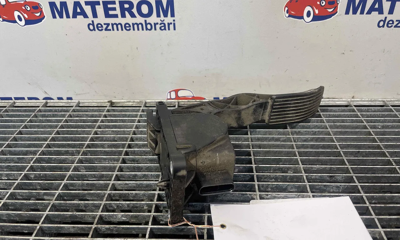 PEDALA ACCELERATIE MERCEDES VITO bus 2003-2014