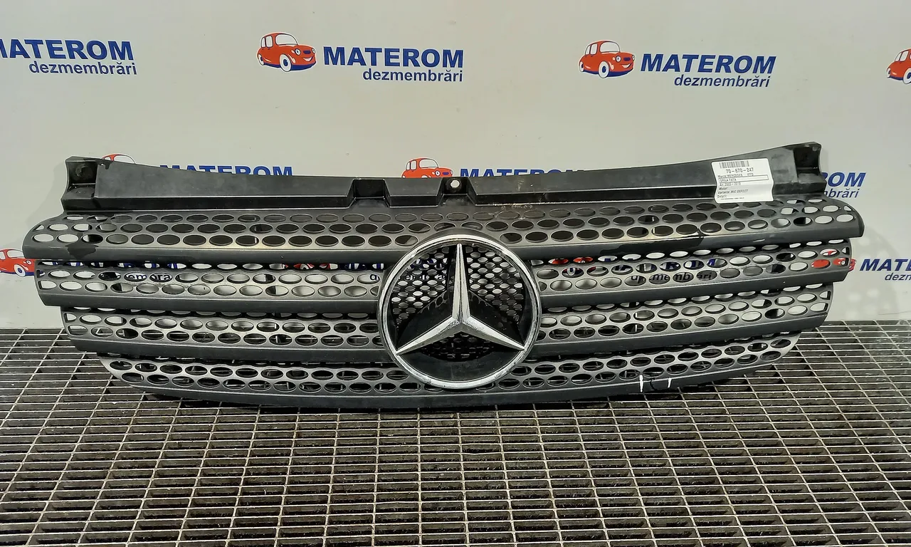 GRILA FATA MERCEDES VITO / MIXTO 2003-2010