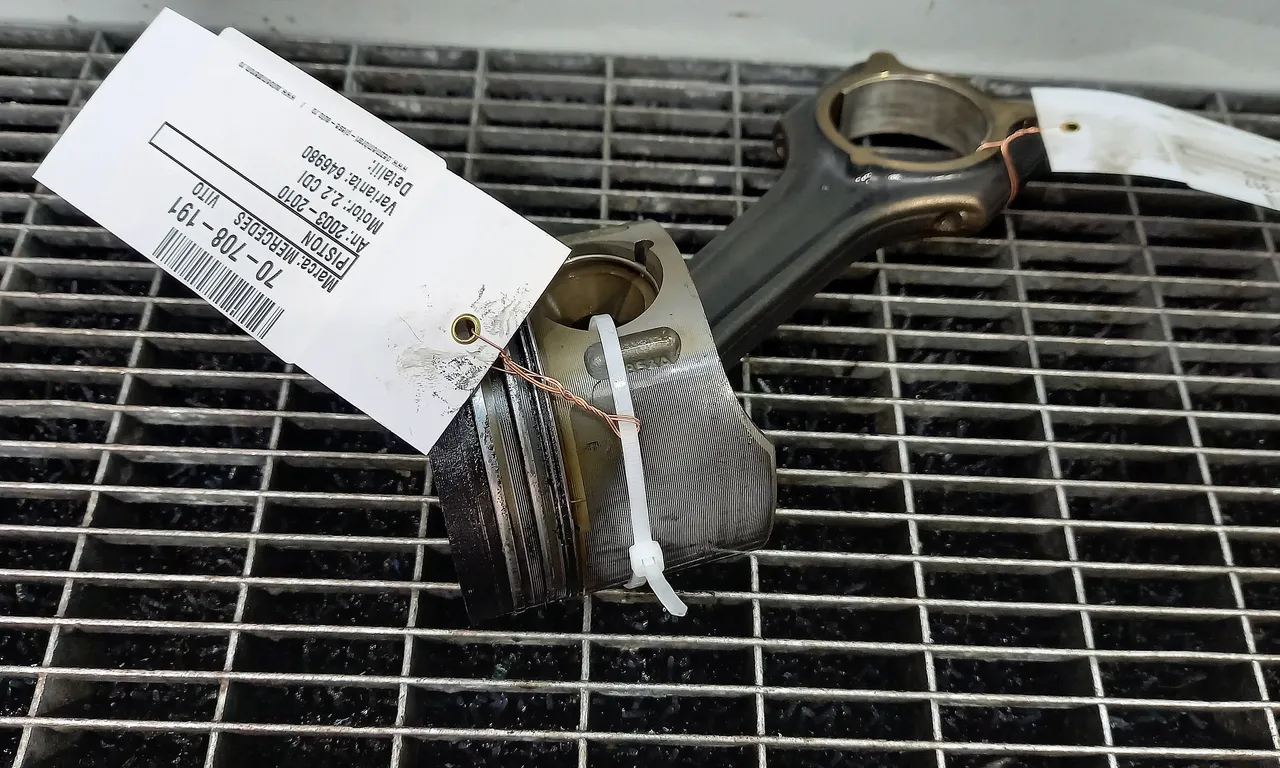 PISTON MERCEDES VITO / MIXTO 2003-2010