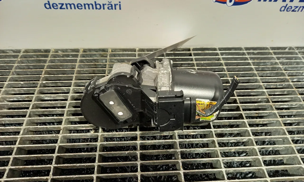 MOTORAS STERGATOR PARBRIZ MINI MINI CLUBMAN 2006-2015