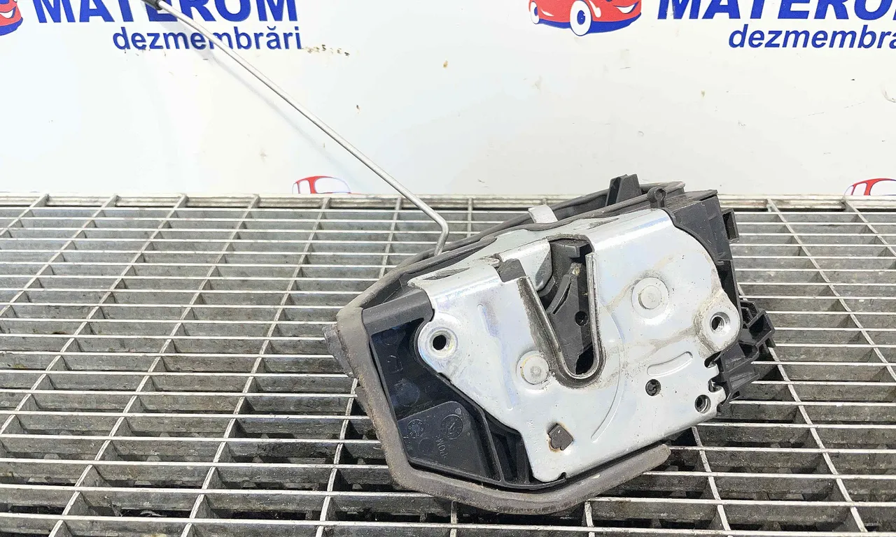 INCUIETOARE USA SPATE STANGA MINI MINI COUNTRYMAN 2010-2016