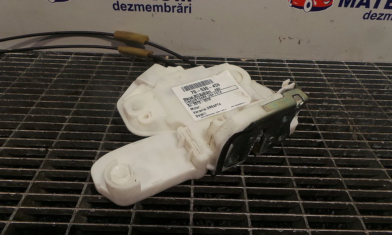 INCUIETOARE USA FATA DREAPTA MITSUBISHI ASX 2010-2016