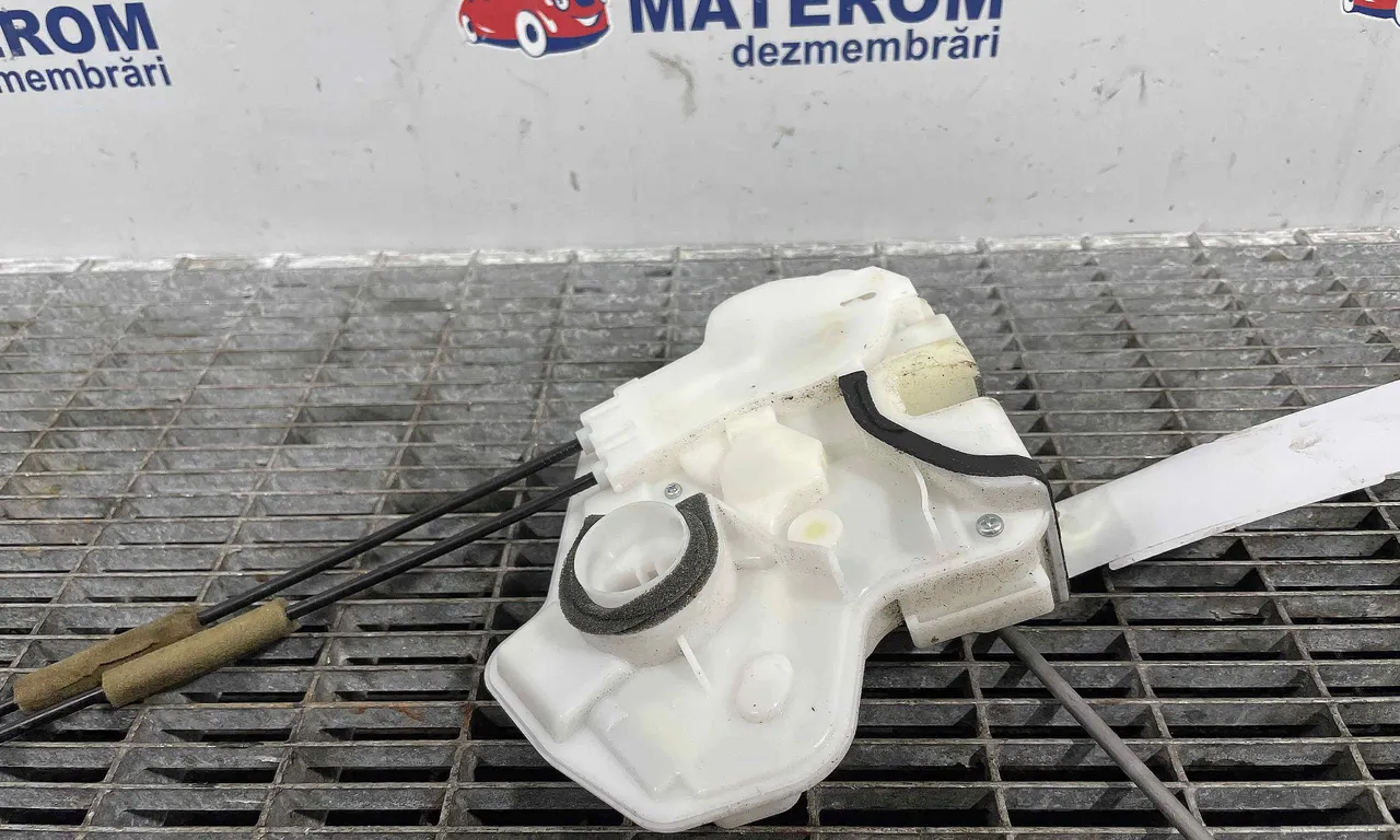 INCUIETOARE USA FATA STANGA MITSUBISHI ASX 2010-2015