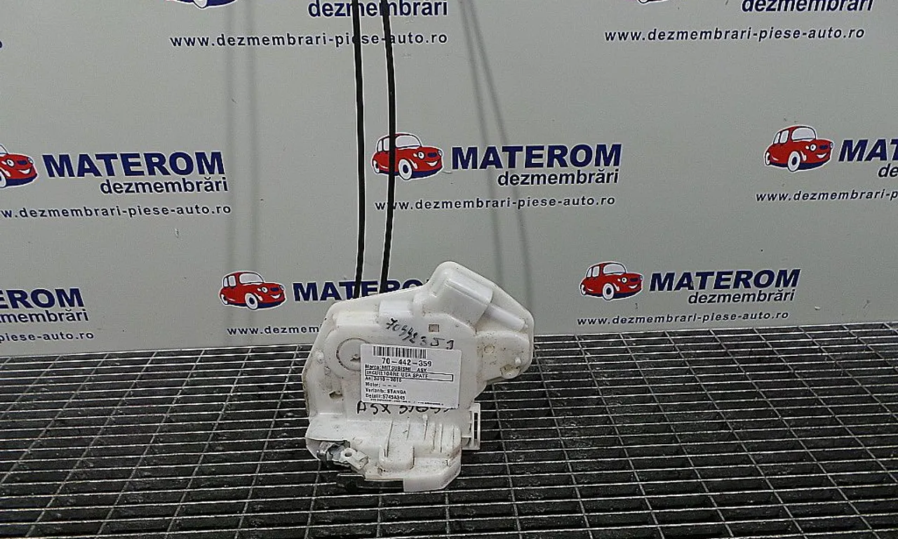 INCUIETOARE USA SPATE STANGA MITSUBISHI ASX 2010-2016