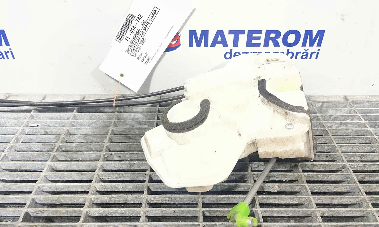INCUIETOARE USA SPATE STANGA MITSUBISHI ASX 2009-2016