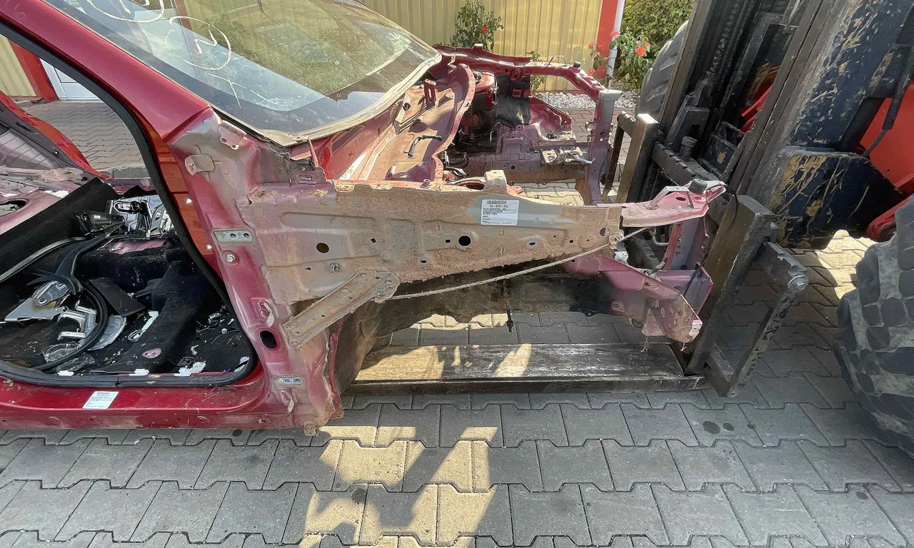LONJERON DREAPTA MITSUBISHI ASX 2009-2016