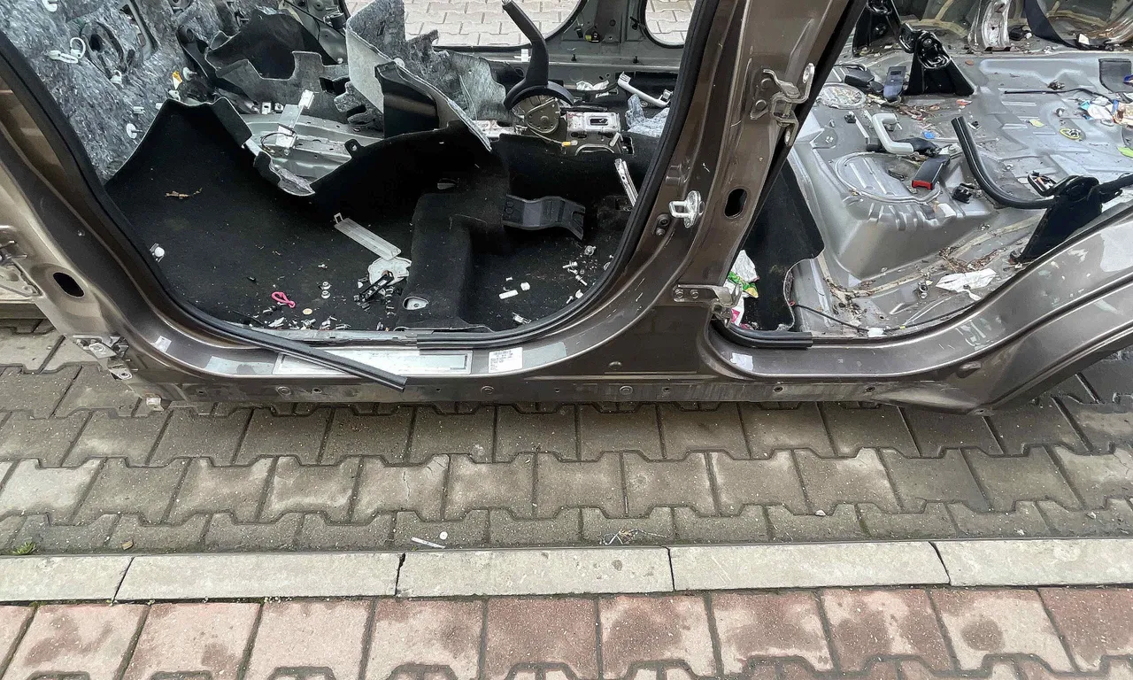 PRAG STANGA MITSUBISHI ASX 2009-2016