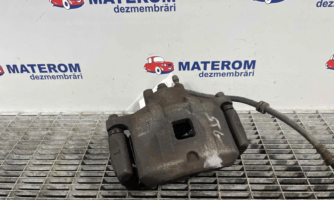 ETRIER FATA STANGA MITSUBISHI ASX 2010-2015