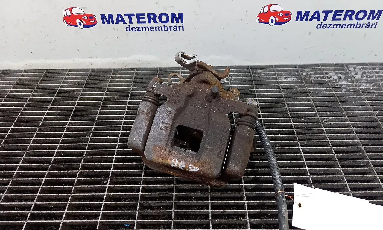 ETRIER SPATE DREAPTA MITSUBISHI ASX 2009-2016