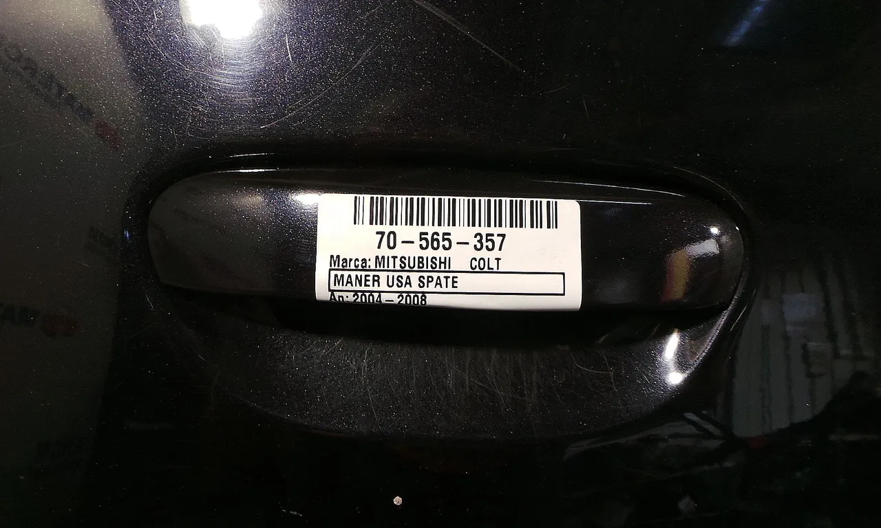 MANER USA SPATE DREAPTA MITSUBISHI COLT VI 2002-2012