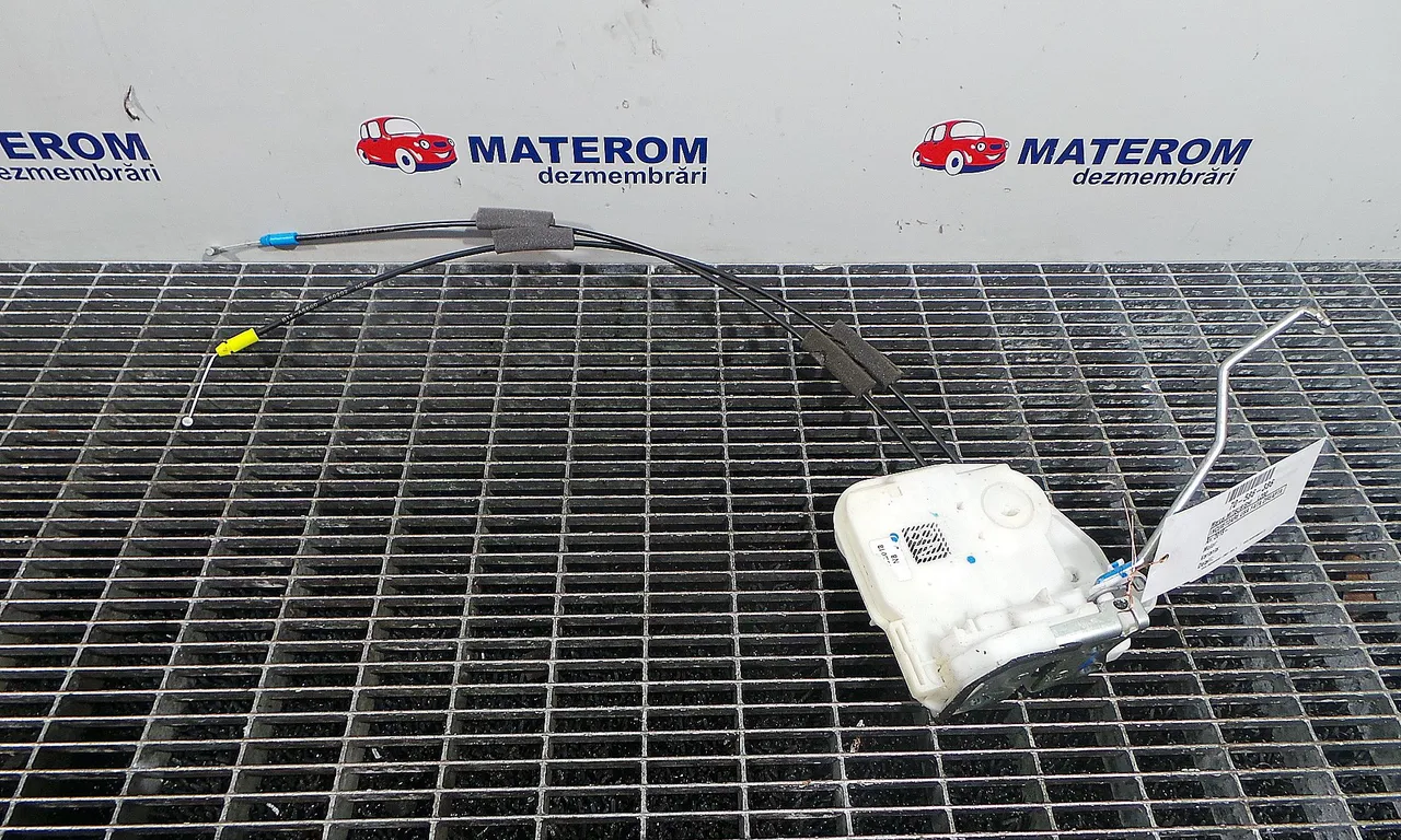 INCUIETOARE USA FATA DREAPTA MITSUBISHI L200 2015-2019