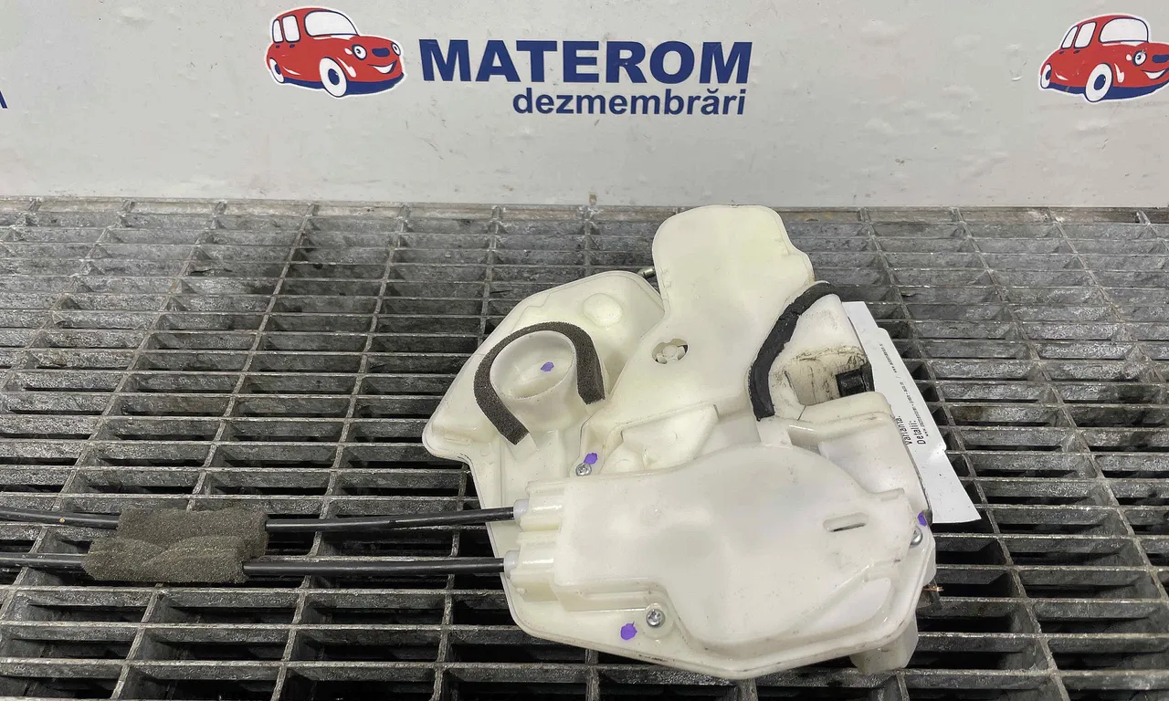 INCUIETOARE USA FATA DREAPTA MITSUBISHI L200 2015-2019
