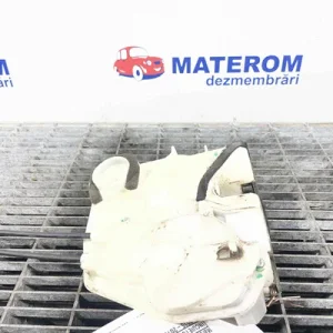 INCUIETOARE USA SPATE DREAPTA MITSUBISHI L200 2.4 D 2015-2019 oe-5745A611, vedere frontata