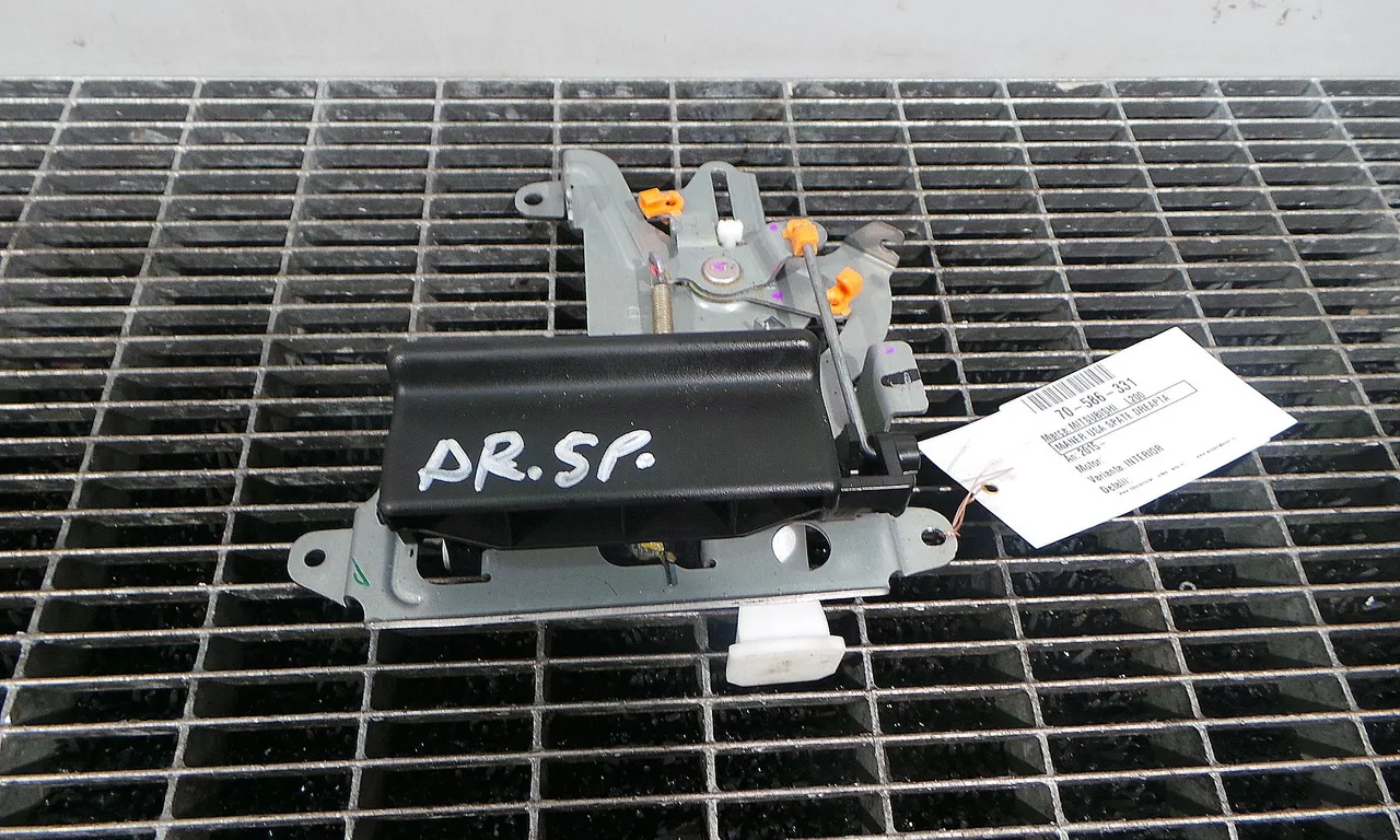 MANER USA SPATE DREAPTA MITSUBISHI L200 2015-2019