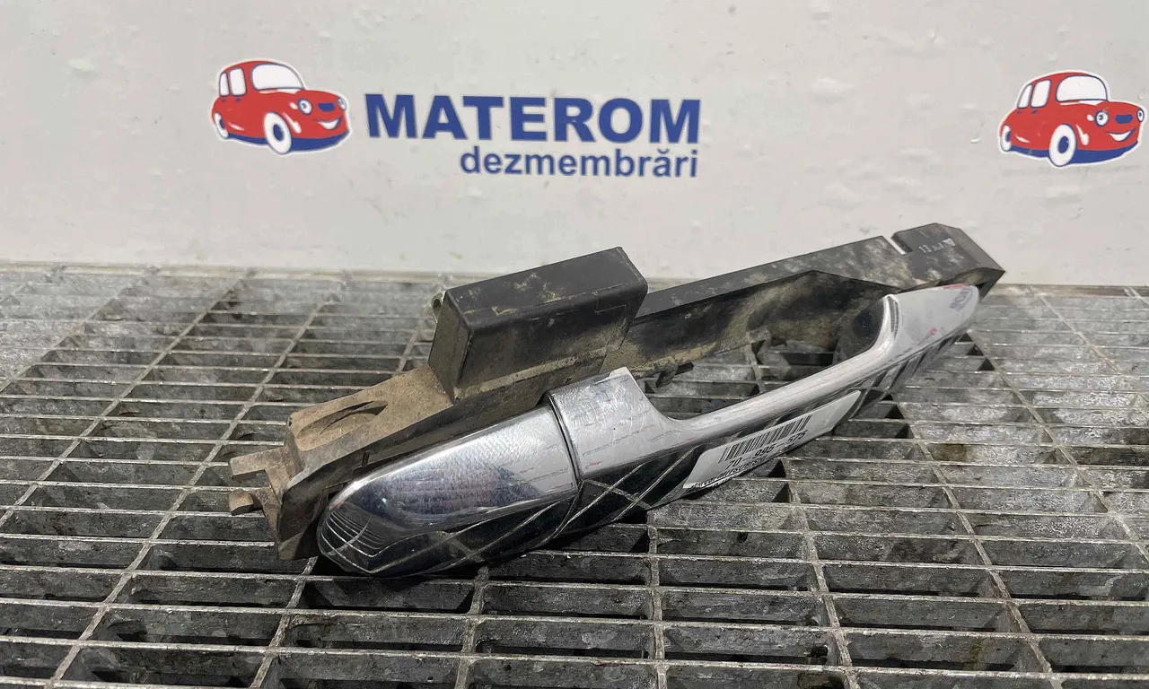 MANER USA SPATE DREAPTA MITSUBISHI L200 2015-2019