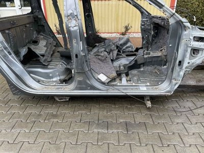 PRAG DREAPTA MITSUBISHI L200 2.4 D 2015-2019 oe 5253AA62, vedere frontata