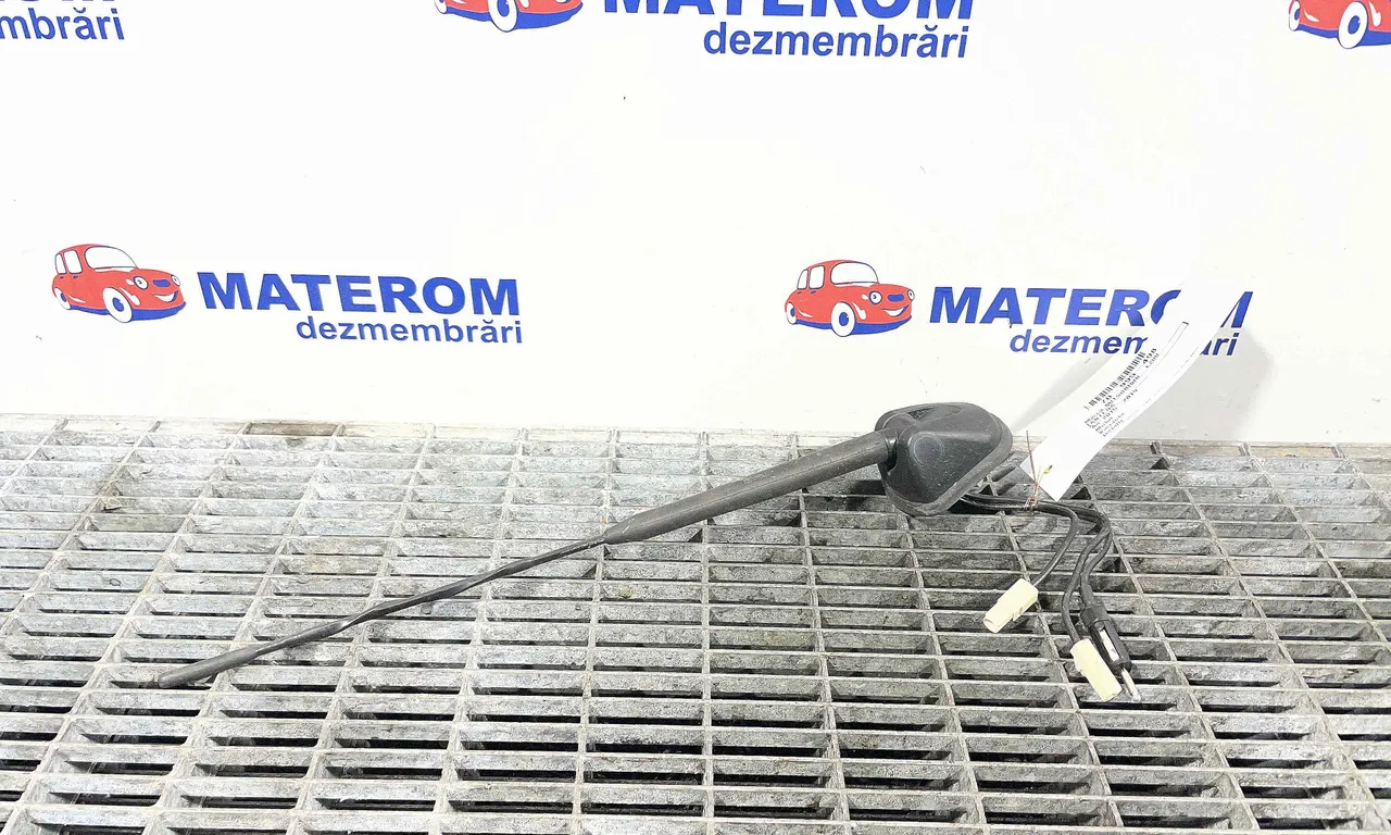ANTENA MITSUBISHI L200 2015-2019