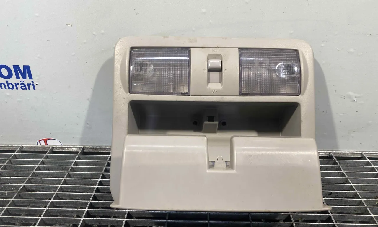LAMPA PLAFONIERA MITSUBISHI L200 2015-2019