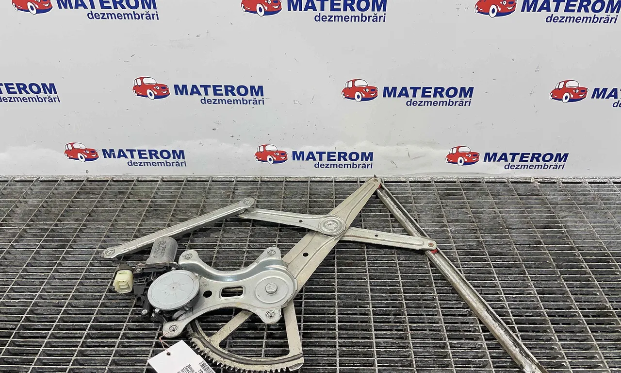 MACARA USA FATA DREAPTA MITSUBISHI L200 / TRITON 2004-2018