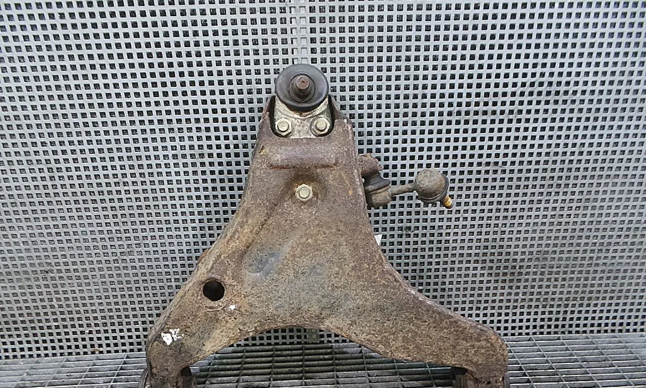 BRAT FATA INFERIOR DREAPTA MITSUBISHI L200 / TRITON 2006-2015