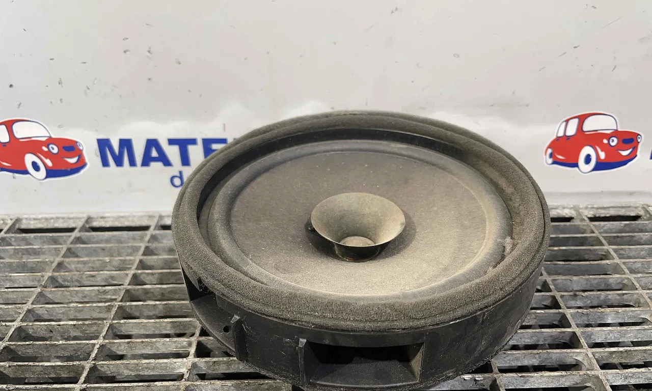 DIFUZOR AUDIO MITSUBISHI L200 / TRITON 2004-2018