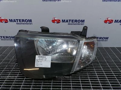 FAR STANGA MITSUBISHI L200 / TRITON 2004-2018 oe 8301B027, vedere frontata FAR STANGA MITSUBISHI L200 / TRITON 2004-2018 oe 8301B027, vedere frontata
