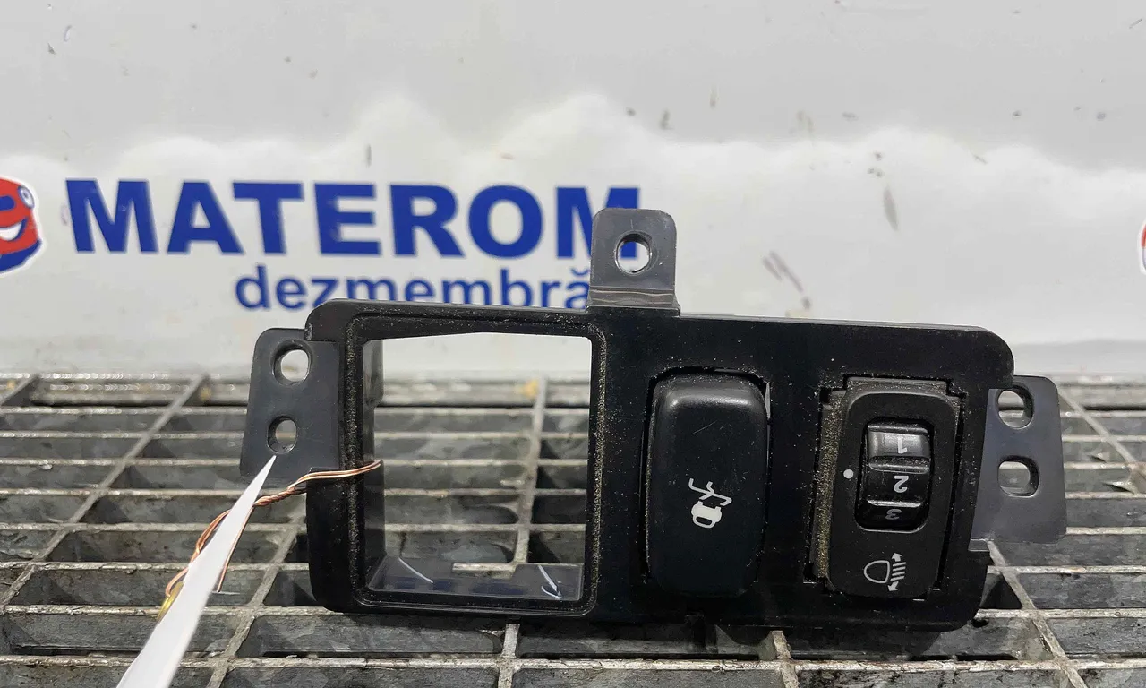 INTRERUPATOR REGLAJ FARURI MITSUBISHI L200 / TRITON 2004-2018