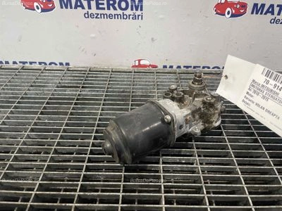 MOTORAS STERGATOR PARBRIZ MITSUBISHI L200 / TRITON 2.5 2004-2018 oe 8250A147, vedere frontata MOTORAS STERGATOR PARBRIZ MITSUBISHI L200 / TRITON 2.5 2004-2018 oe 8250A147, vedere frontata