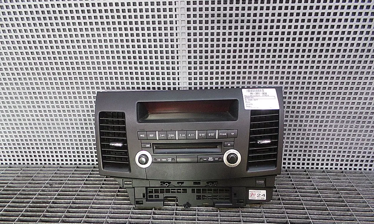RADIO CD MITSUBISHI LANCER VIII Sportback 2007-2017