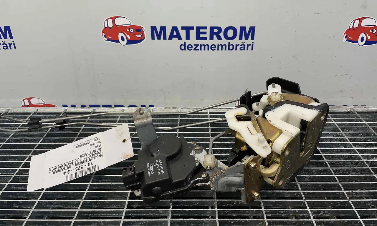 INCUIETOARE USA SPATE DREAPTA MITSUBISHI OUTLANDER I 2001-2008