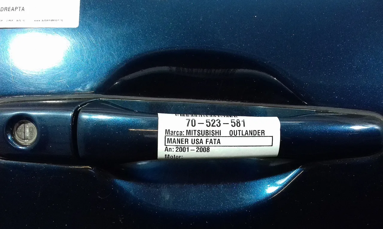 MANER USA FATA DREAPTA MITSUBISHI OUTLANDER I 2001-2008